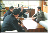 行政改革大綱の策定の写真1