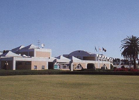 県立農業大学校の校舎の写真