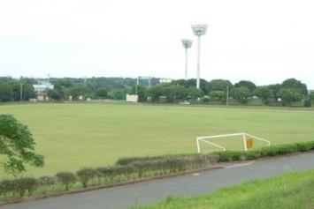 小丸河畔運動公園多目的広場1