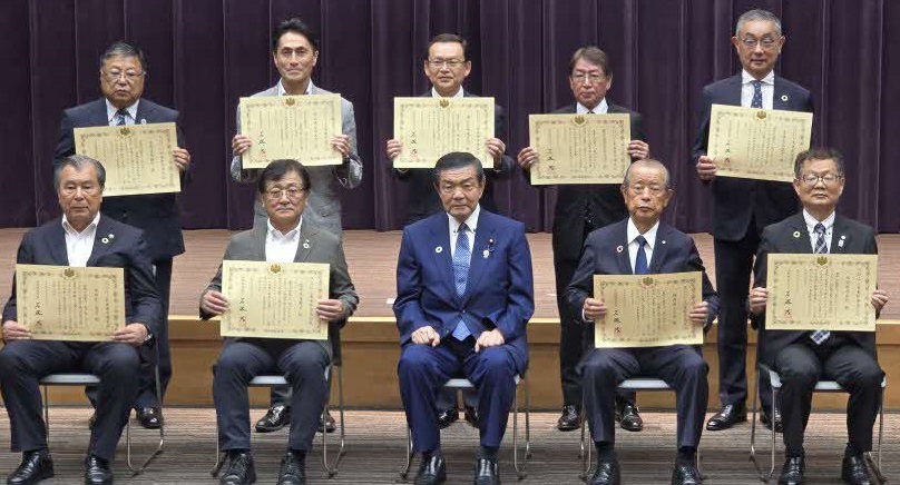 SDGs未来都市選定授与集合写真