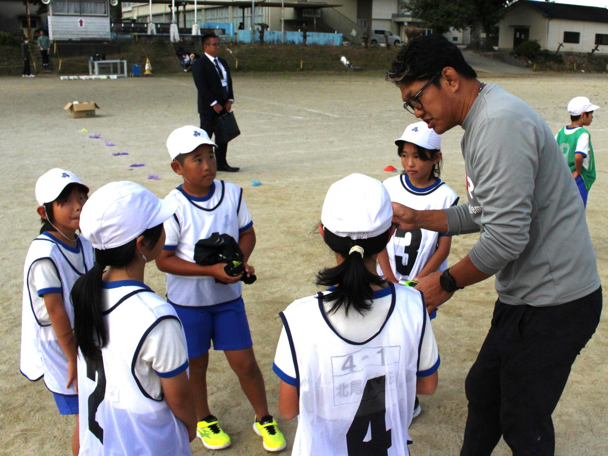 高鍋西小学校でのラグビー授業3