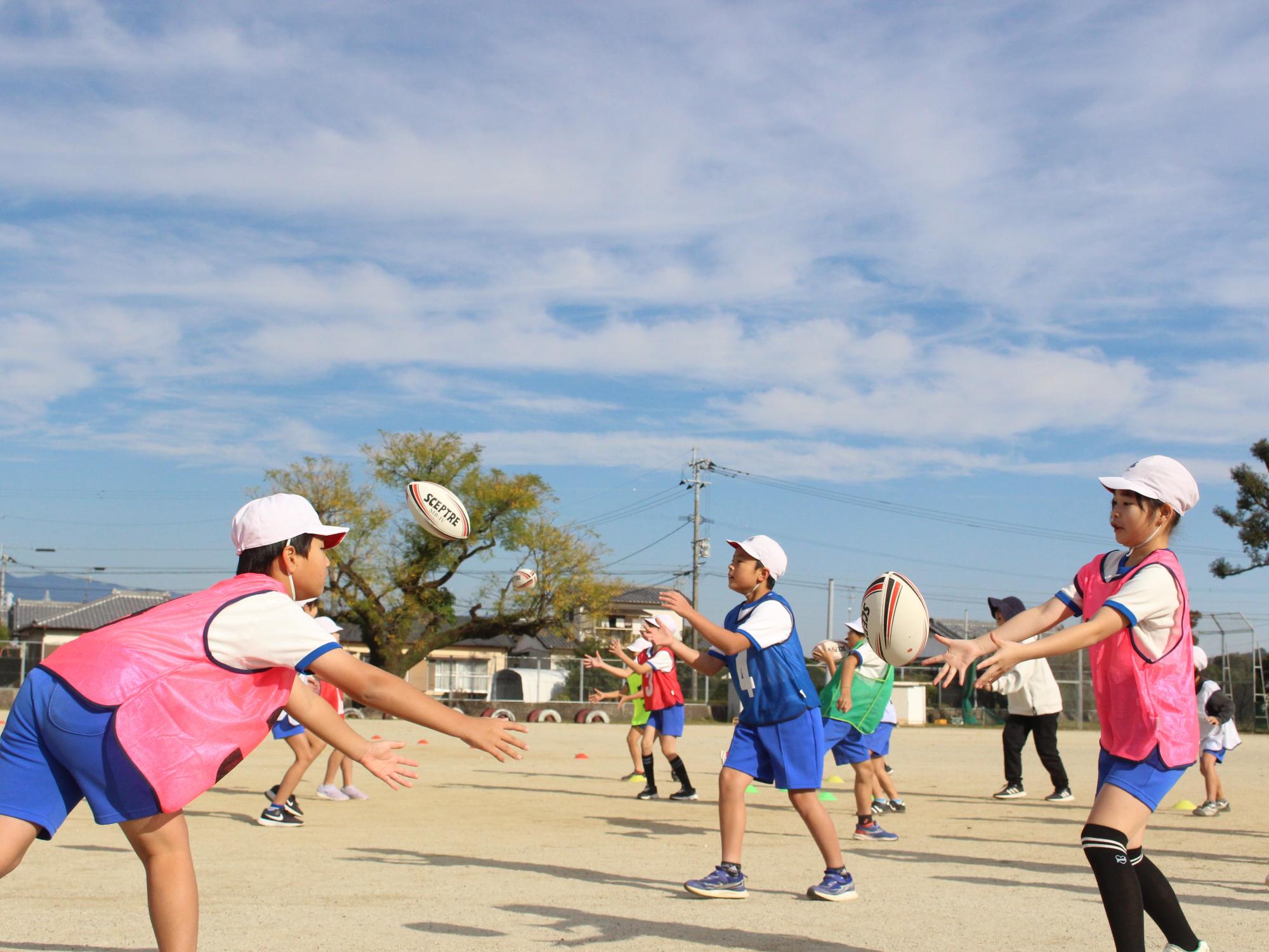 高鍋西小学校でのラグビー授業4