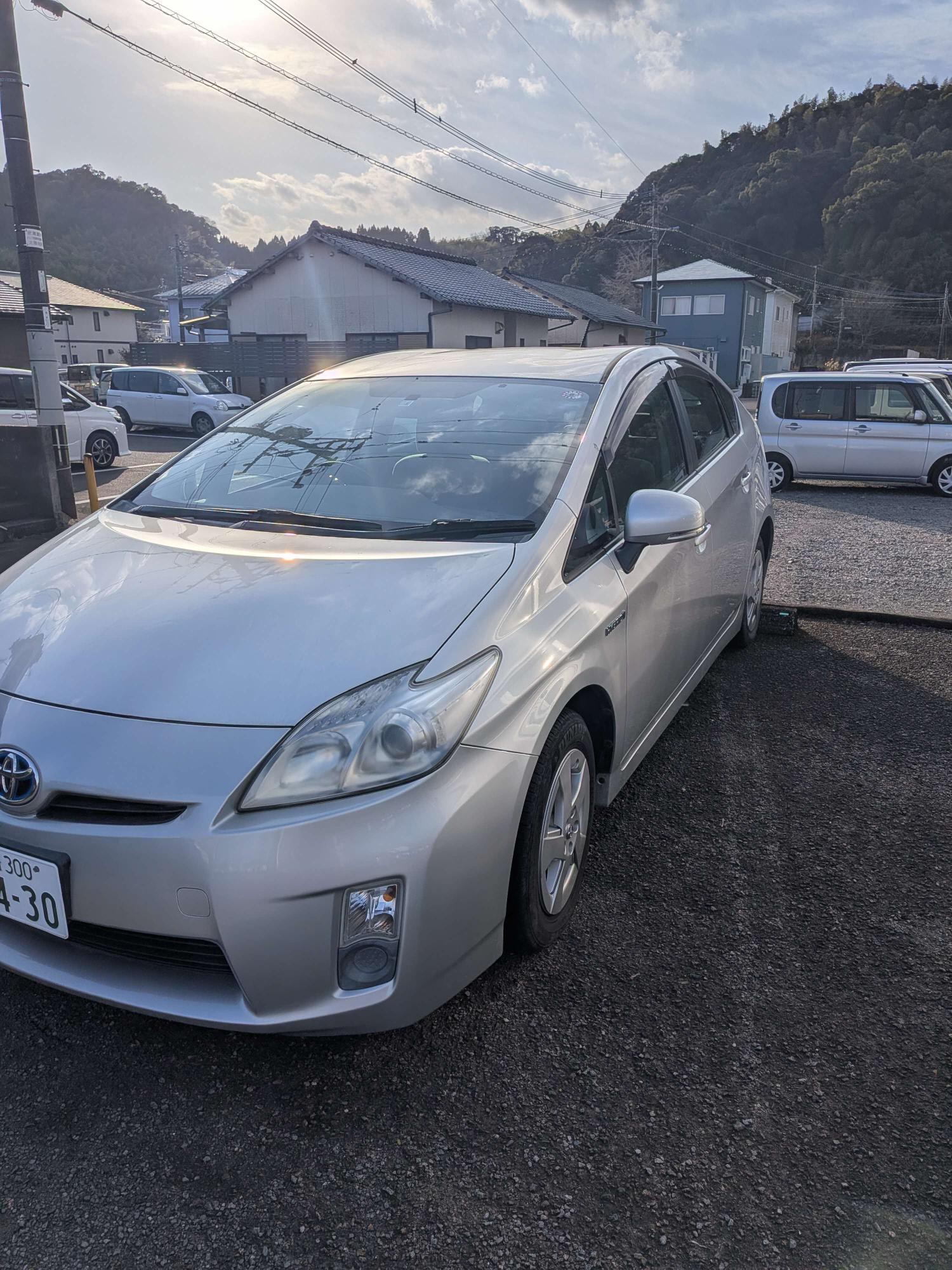 普通乗用自動車（トヨタ プリウスAT）